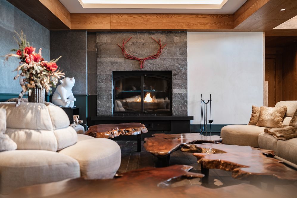 HOTEL_ANNAPURNa_BAR_COURCHEVEL